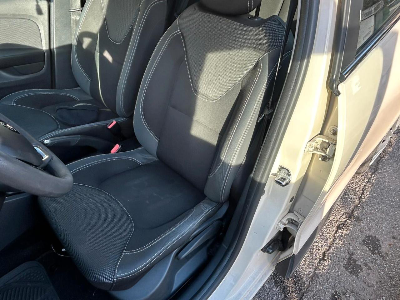 Renault Clio Sporter 0.9 tce energy 90cv ANCHE PER NEOPATENTATI