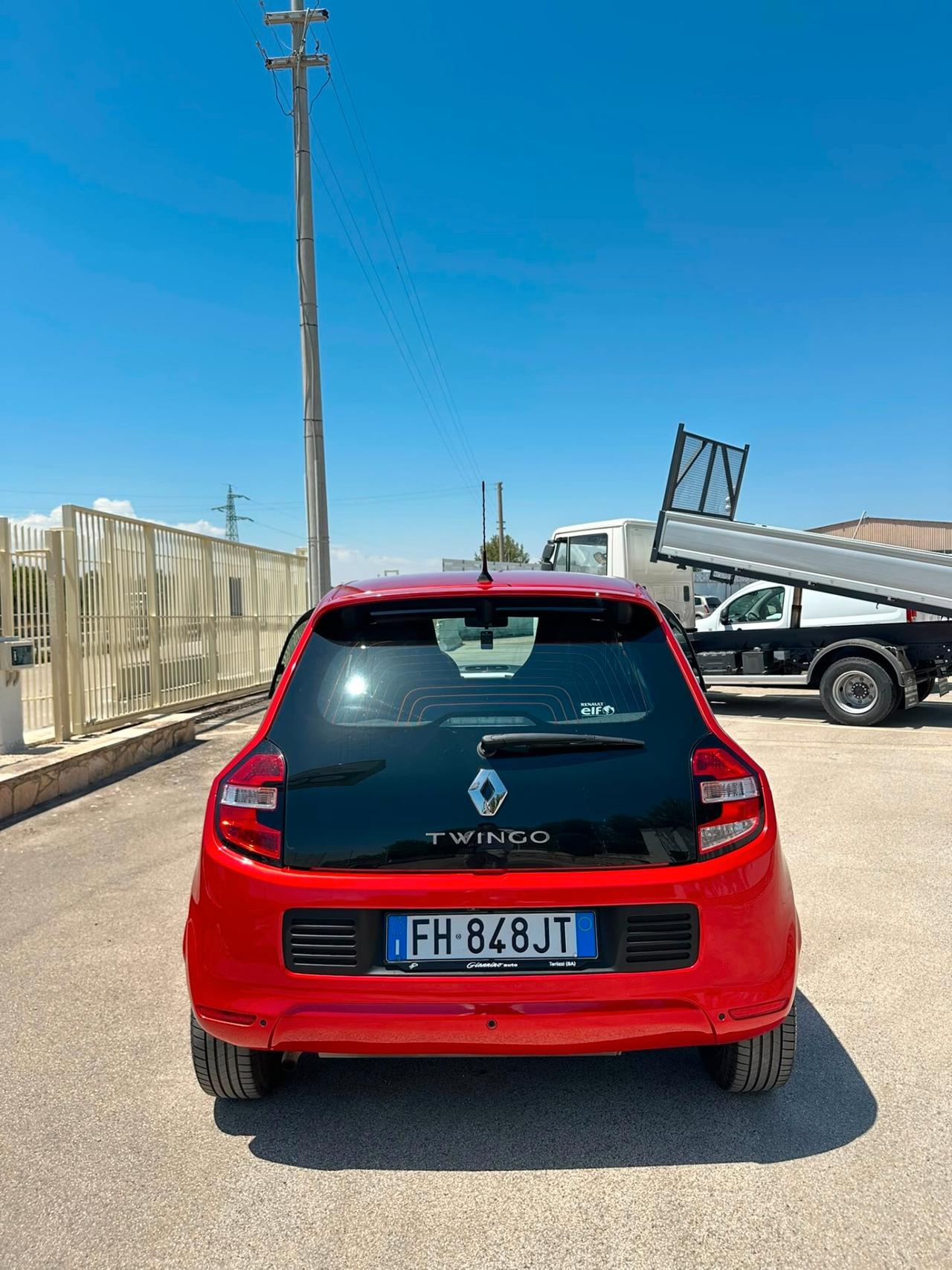 RENAULT TWINGO SCe Lovely 1.0