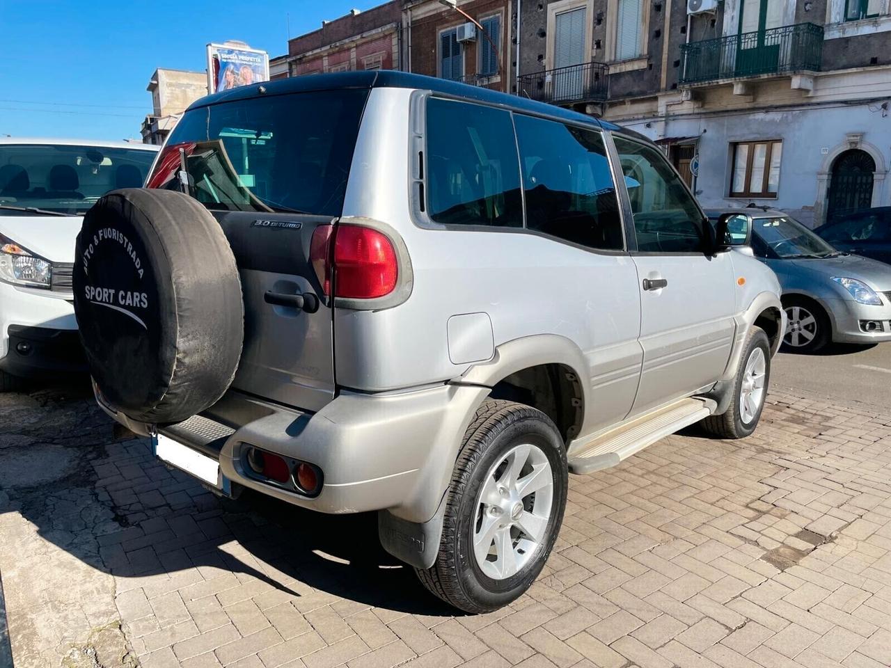 Nissan Terrano II Terrano 3.0 DiT 3porte Sport Restyling