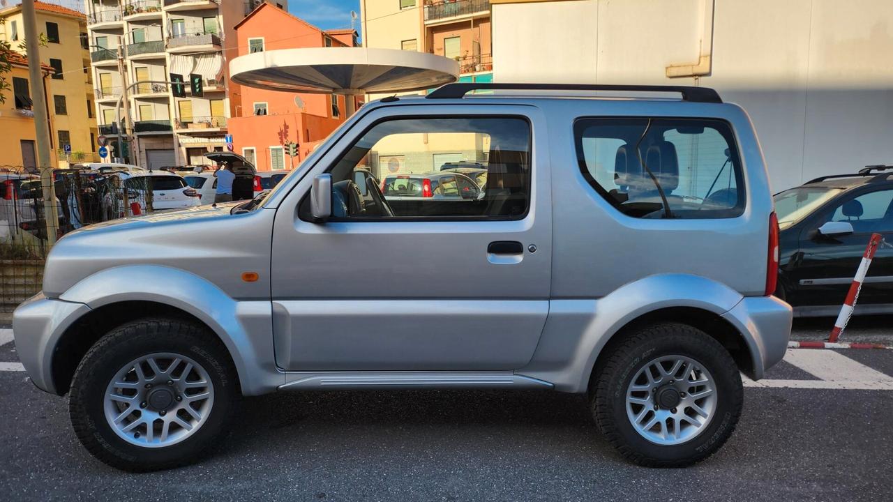 Suzuki Jimny 1.3i 16V cat 4WD JLX