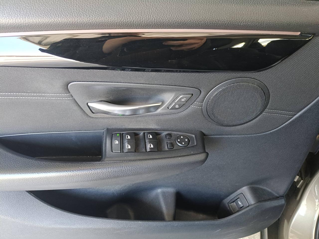 BMW Serie 2 F45 2014 Active Tourer - 218d Active Tourer Sport auto