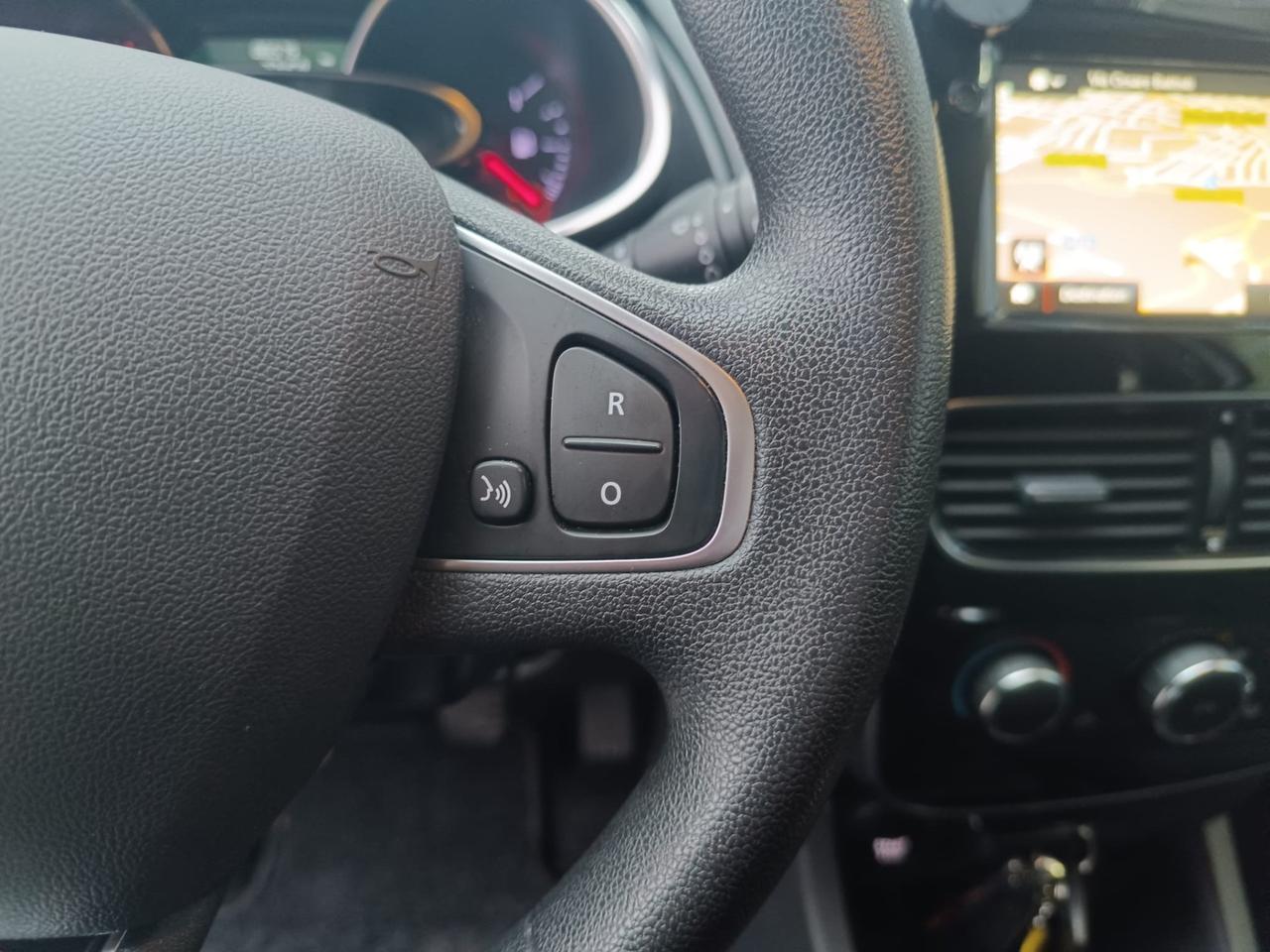 Renault Clio dCi 8V 75 CV 5 porte Moschino Intens