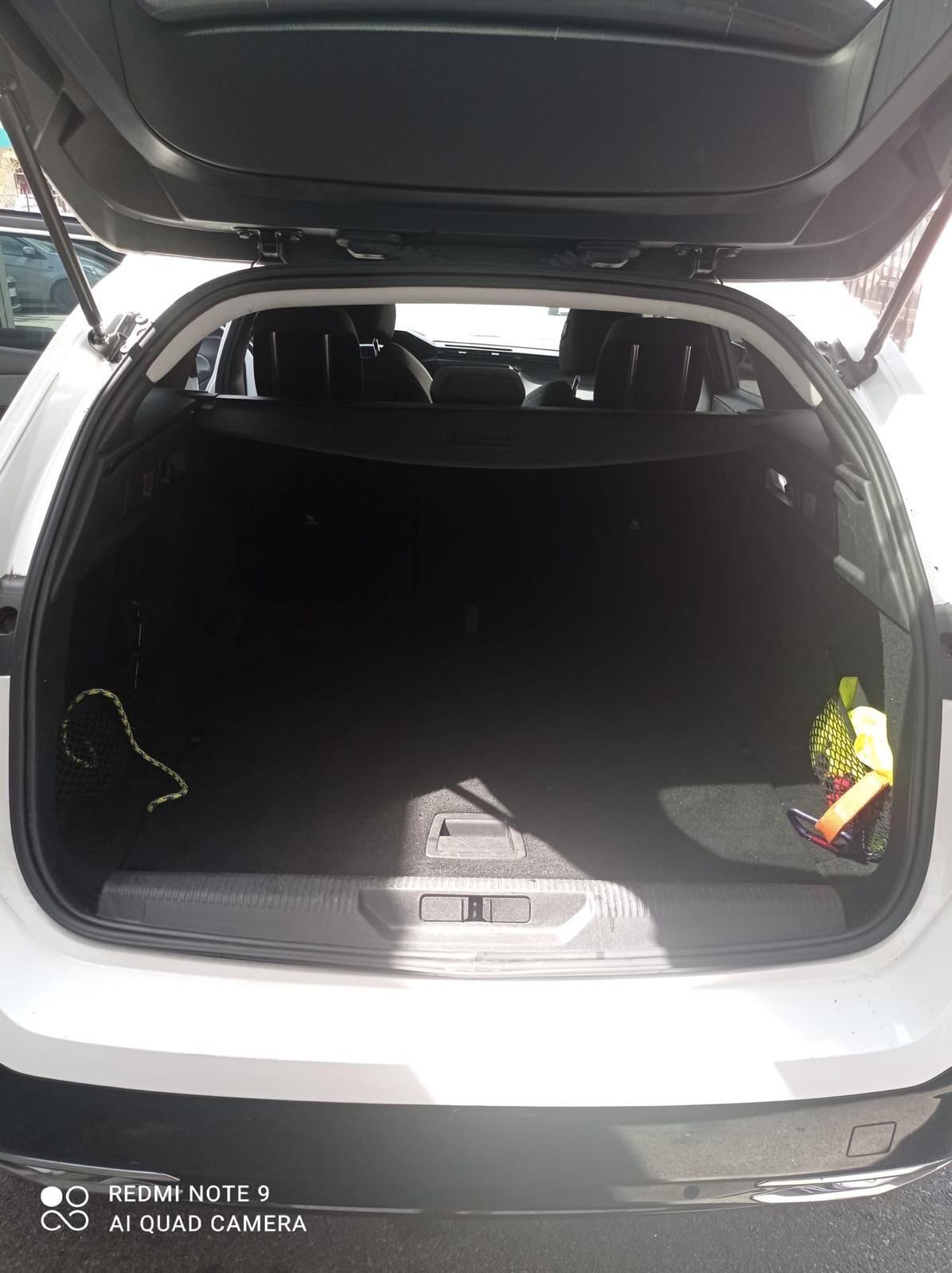 Peugeot 308 BlueHDi 130 S&S SW Allure Pack