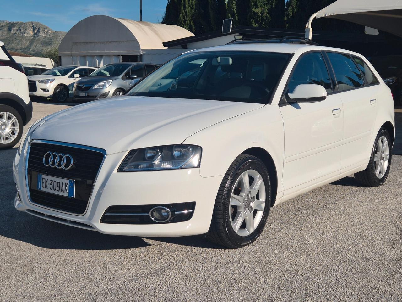 Audi A3 1.6 TDI 90 CV Attraction KM CERTIFICATI