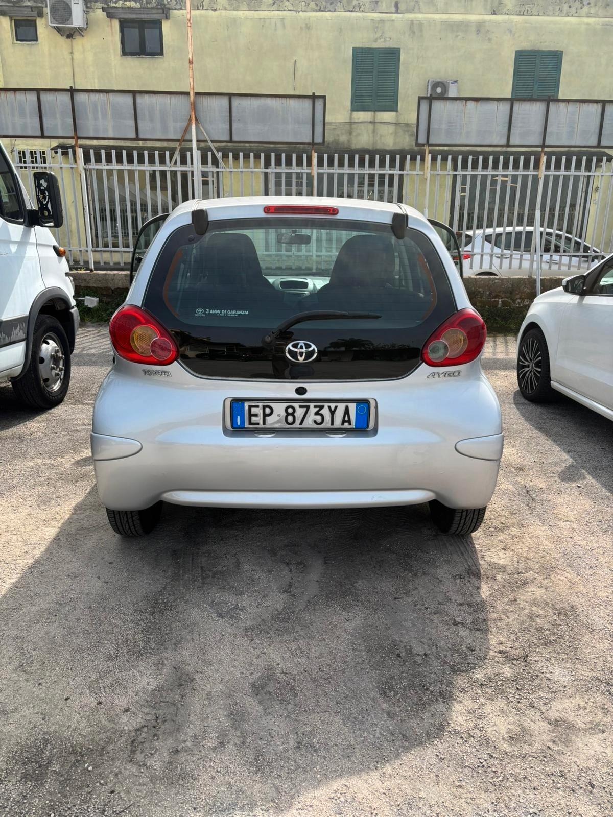 Toyota Aygo 1.4 turbodiesel 5 porte Sol