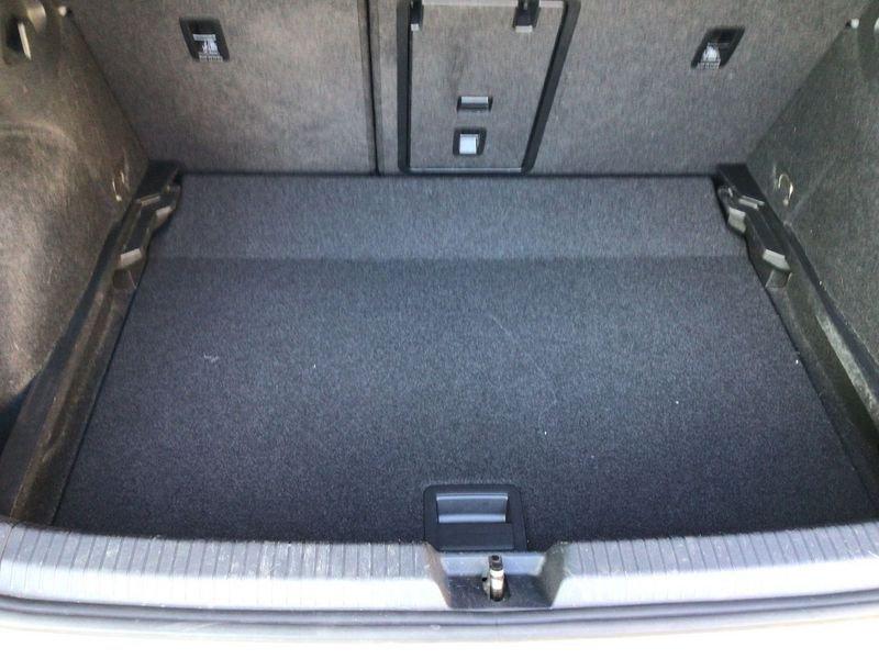 Volkswagen Golf 2.0 TDI SCR 85kW Style DSG
