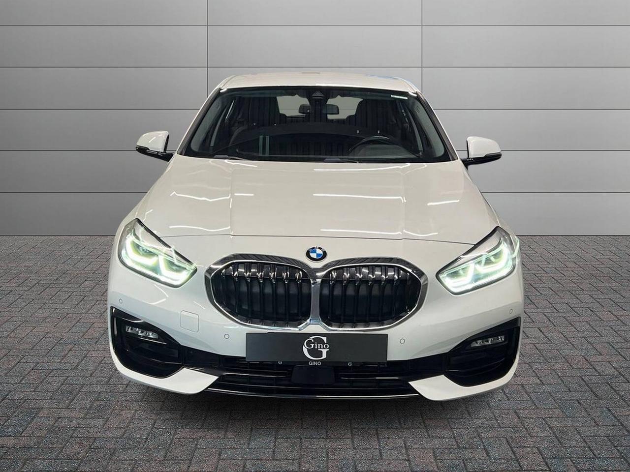 BMW Serie 1 F40 - 118i Sport 136cv