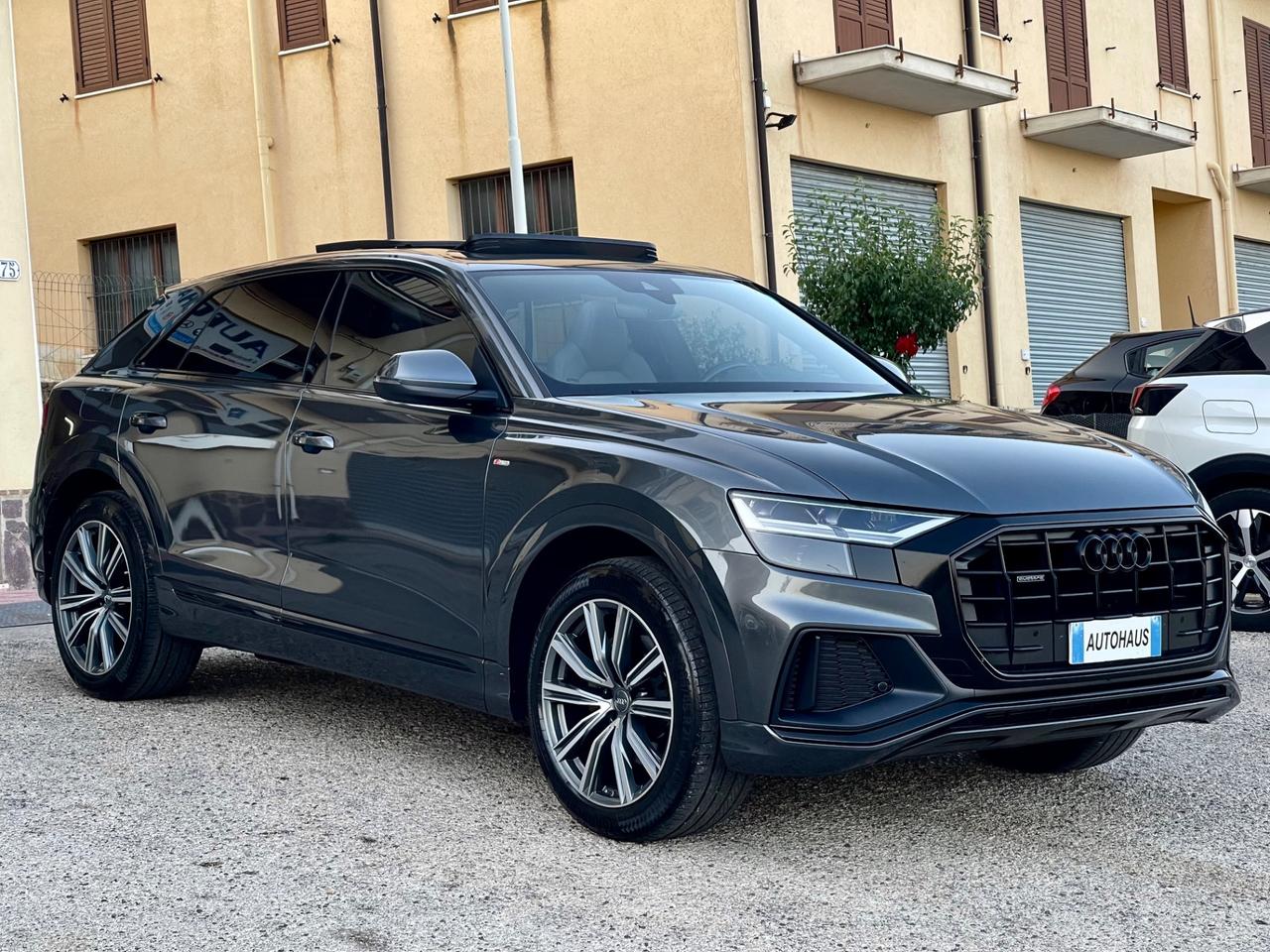 Audi Q8 50 TDI 286 CV Quattro S-Line IVA ESPOSTA