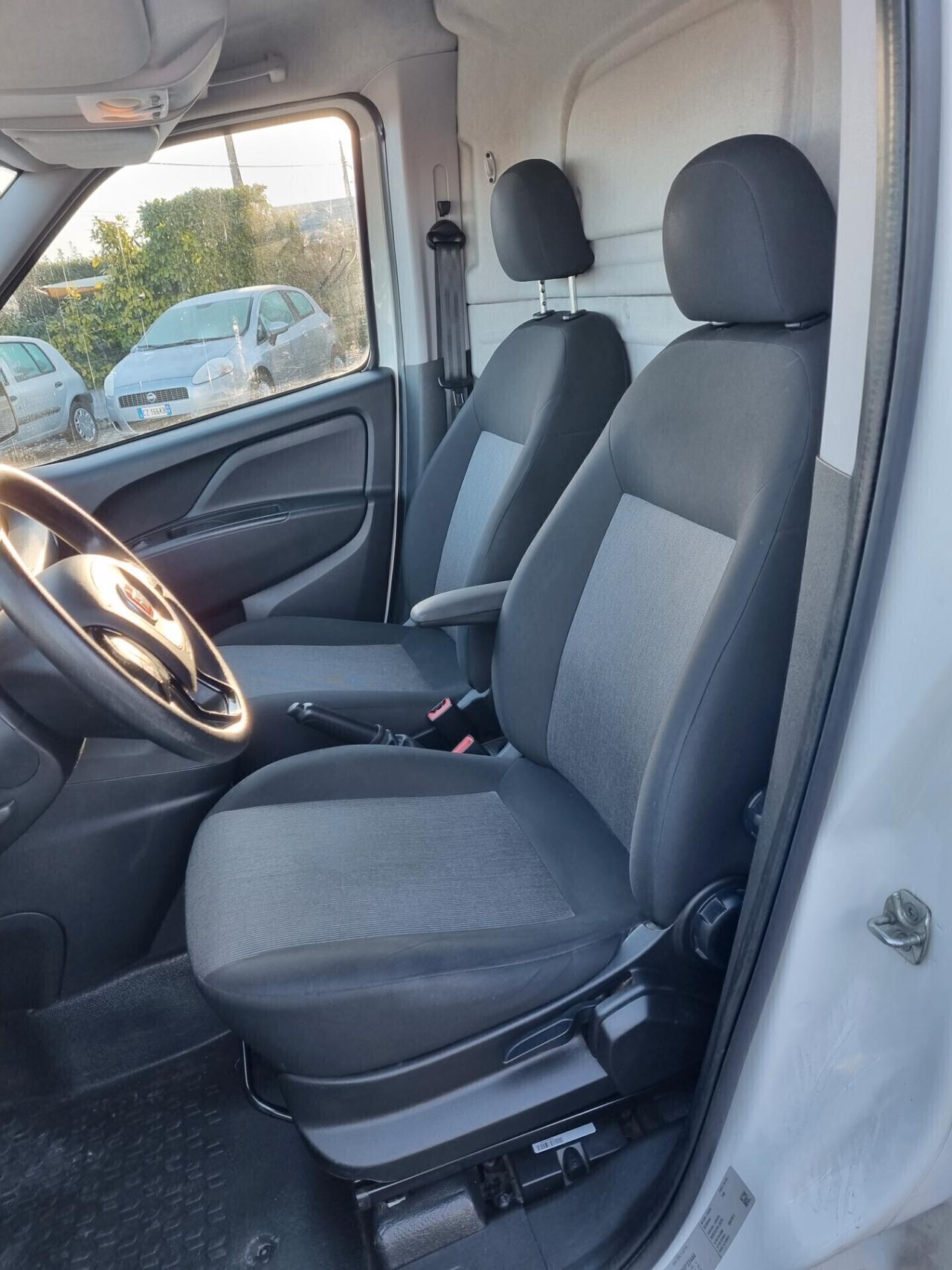 Fiat Doblo Maxi 1.6 MJT 105CV Lounge