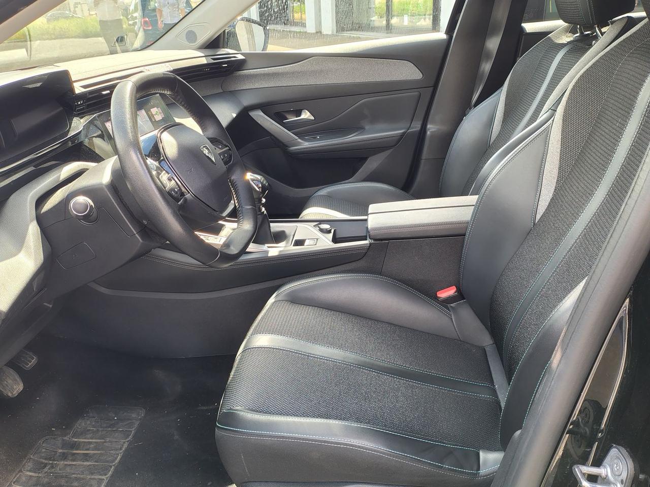Peugeot 308 1.2 PureTech 130 Allure SW #11171