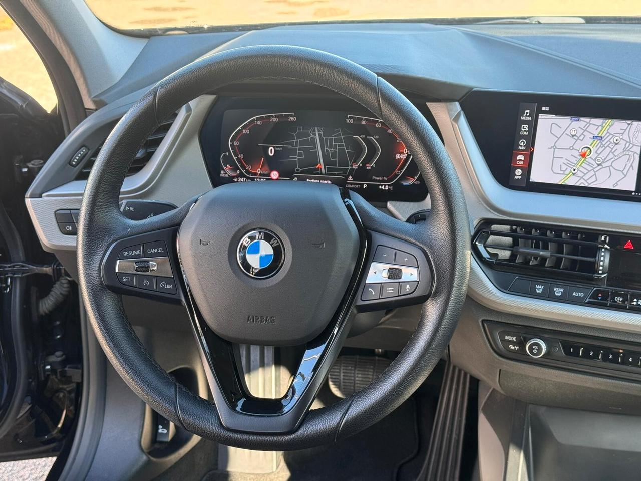 Bmw 118 118d 5p. Colorvision Edition