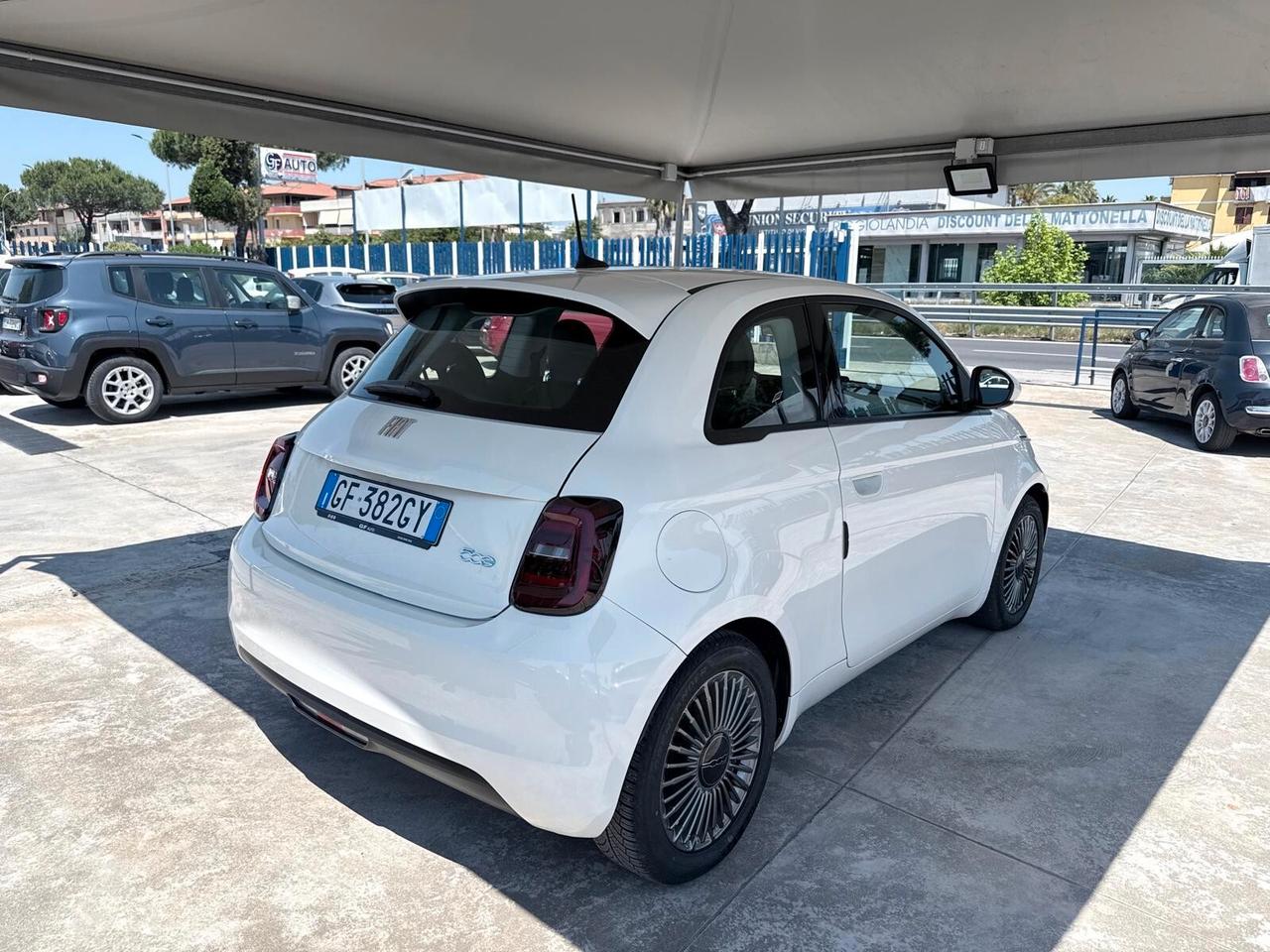 Fiat 500 500e