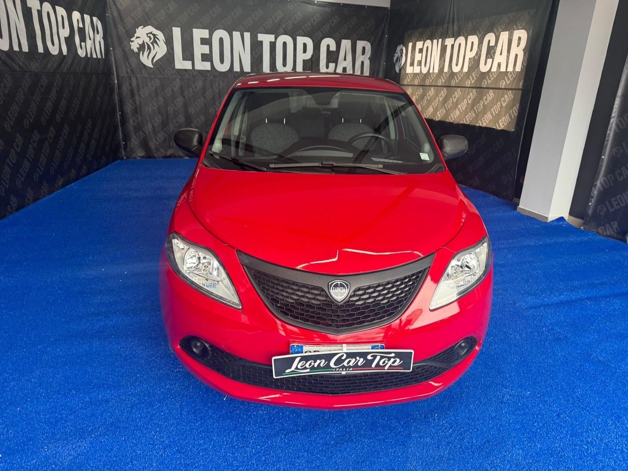 Lancia Ypsilon 1.0 FireFly 5 porte S&S Hybrid Ecochic A. Ferretti