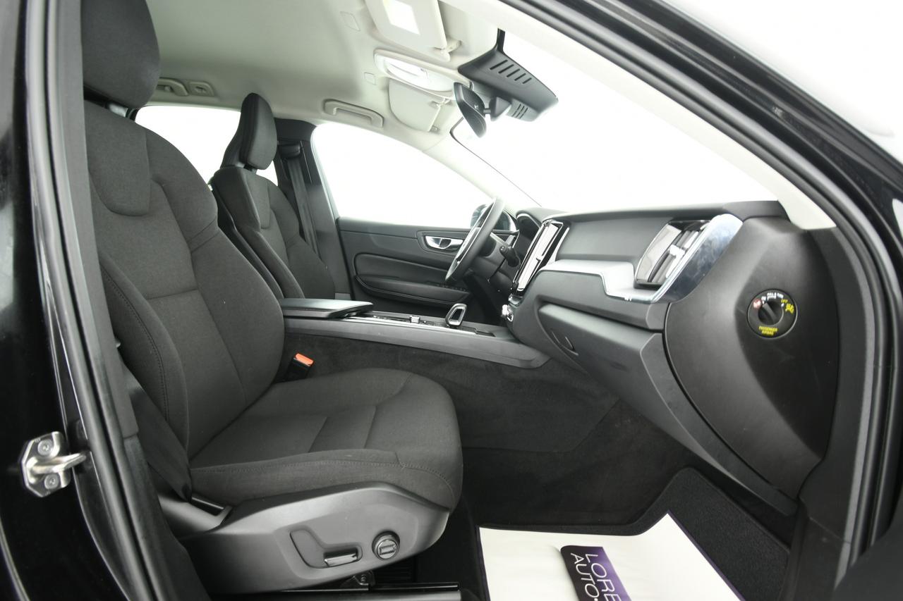 VOLVO XC60 2.0 b4 Momentum Pro awd auto CAMERA+C18"