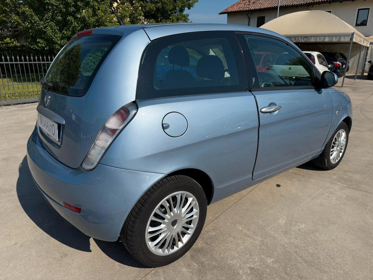 Lancia Ypsilon 1.2 pochi km 88.000km