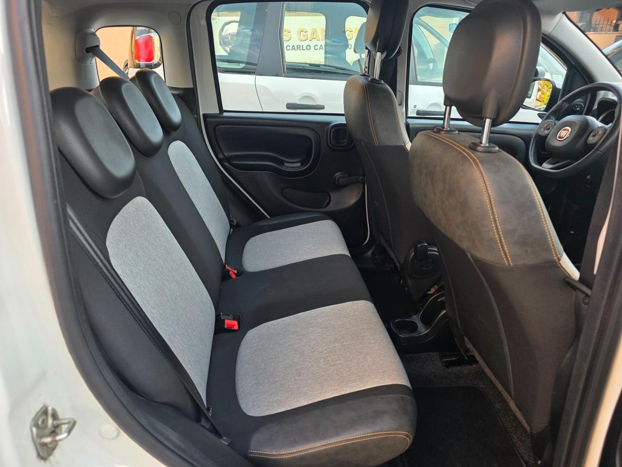 Fiat Panda 1.0 FireFly S&S Hybrid City Cross