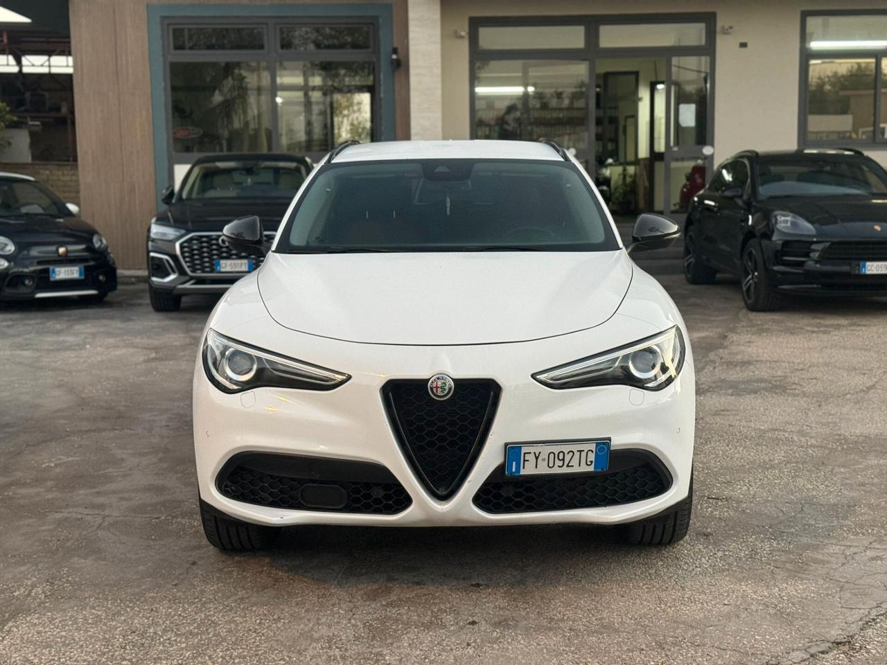 Alfa Romeo Stelvio 2.2 Turbodiesel 210 CV AT8 Q4 Super