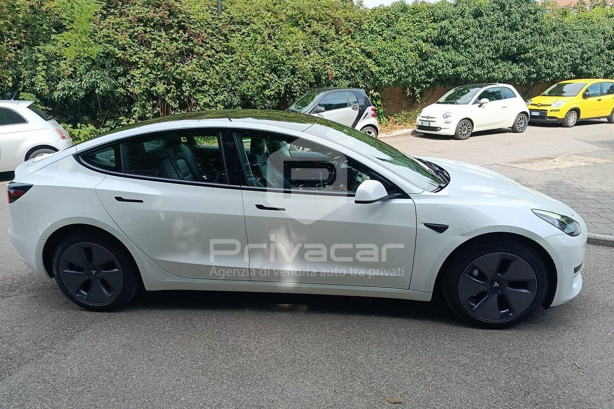 TESLA Model 3 RWD