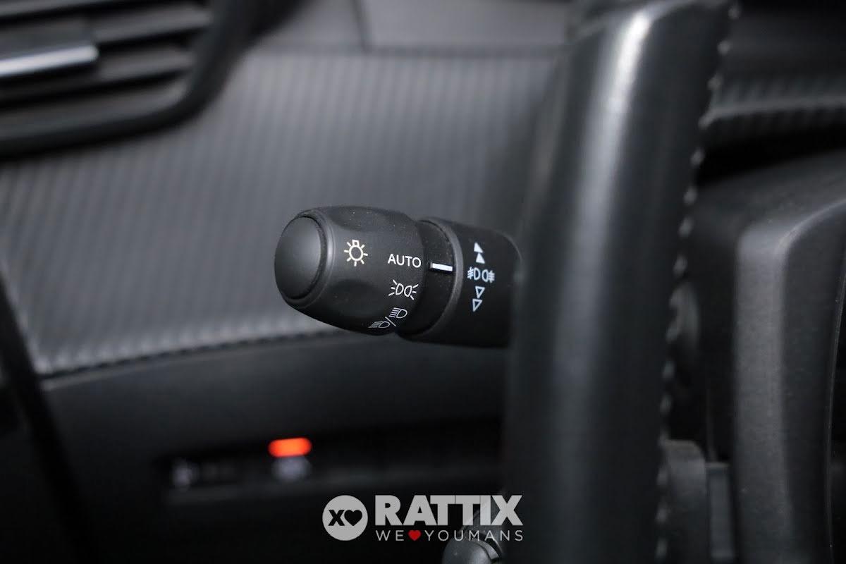 Peugeot e-2008 motore elettrico 100kW Allure Pack