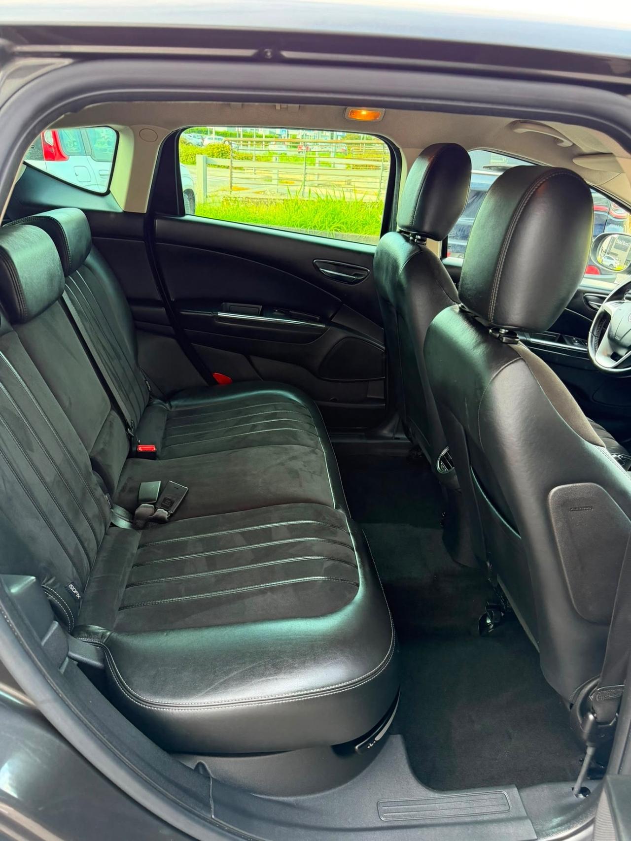 Lancia Delta 1.6 MJT DPF Silver