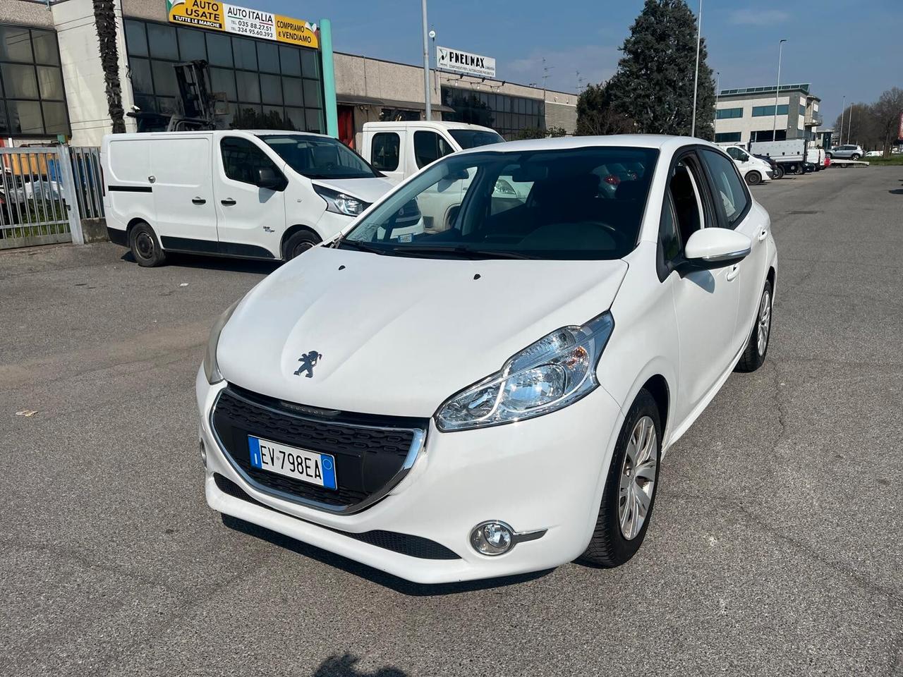 Peugeot 208 1.4 HDi 68 CV 5 porte Active