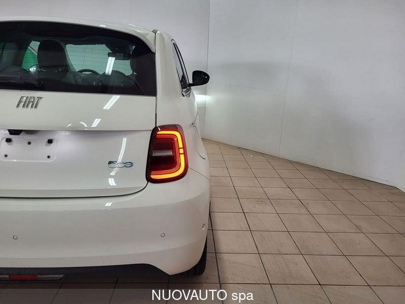 FIAT 500 Electric La Prima 3+1 118cv