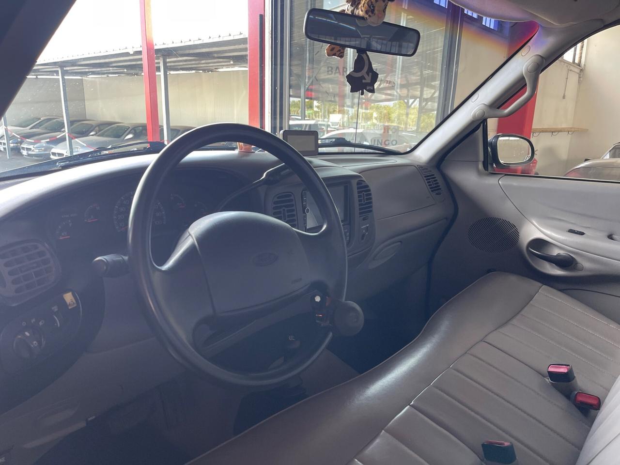 Ford F 150 XL 4.2 V6 4X4 PERMUTE RATE