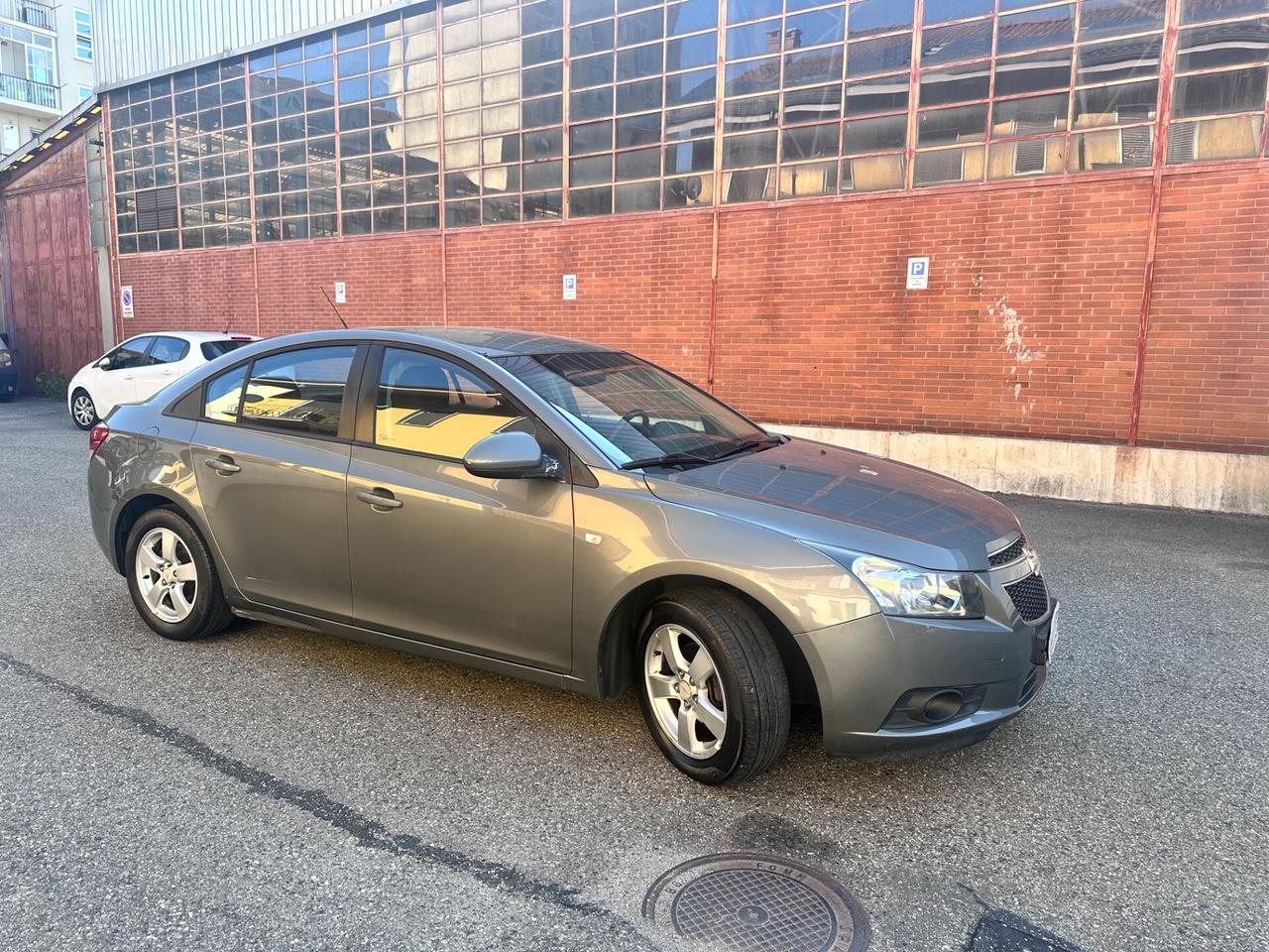Chevrolet Cruze 1.8 4 porte LT GPL fino 2032 pochi km