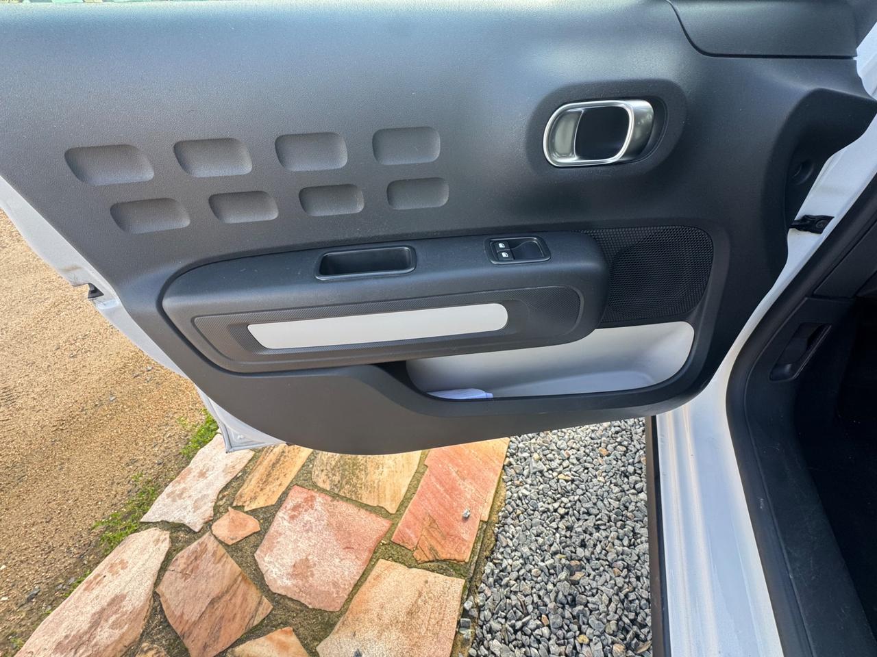 Citroen C3 BlueHDi 100 S&S Shine Pack