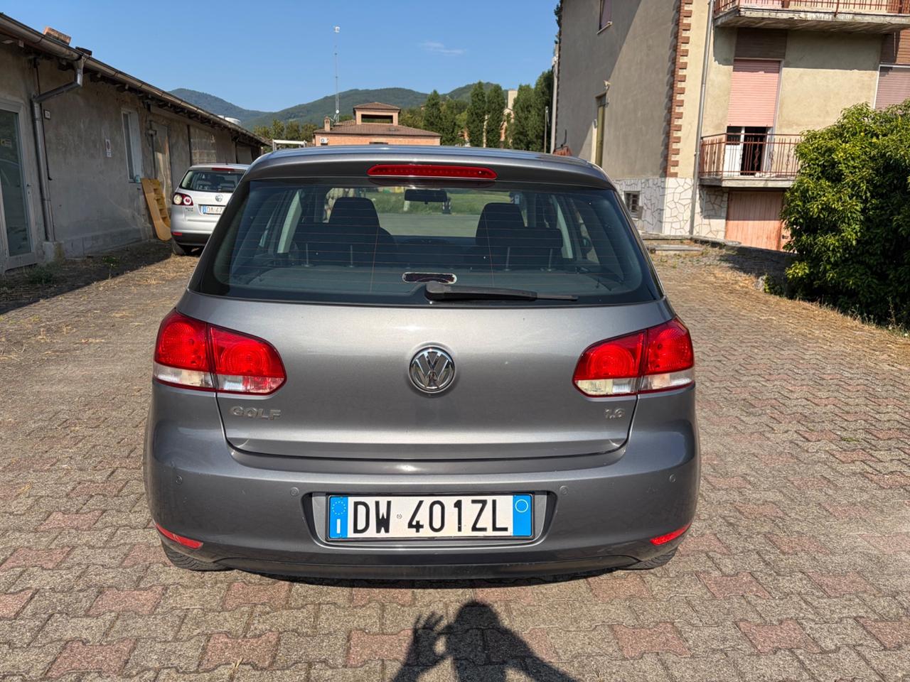 Volkswagen Golf 1.6 BENZINA 86MILA KM