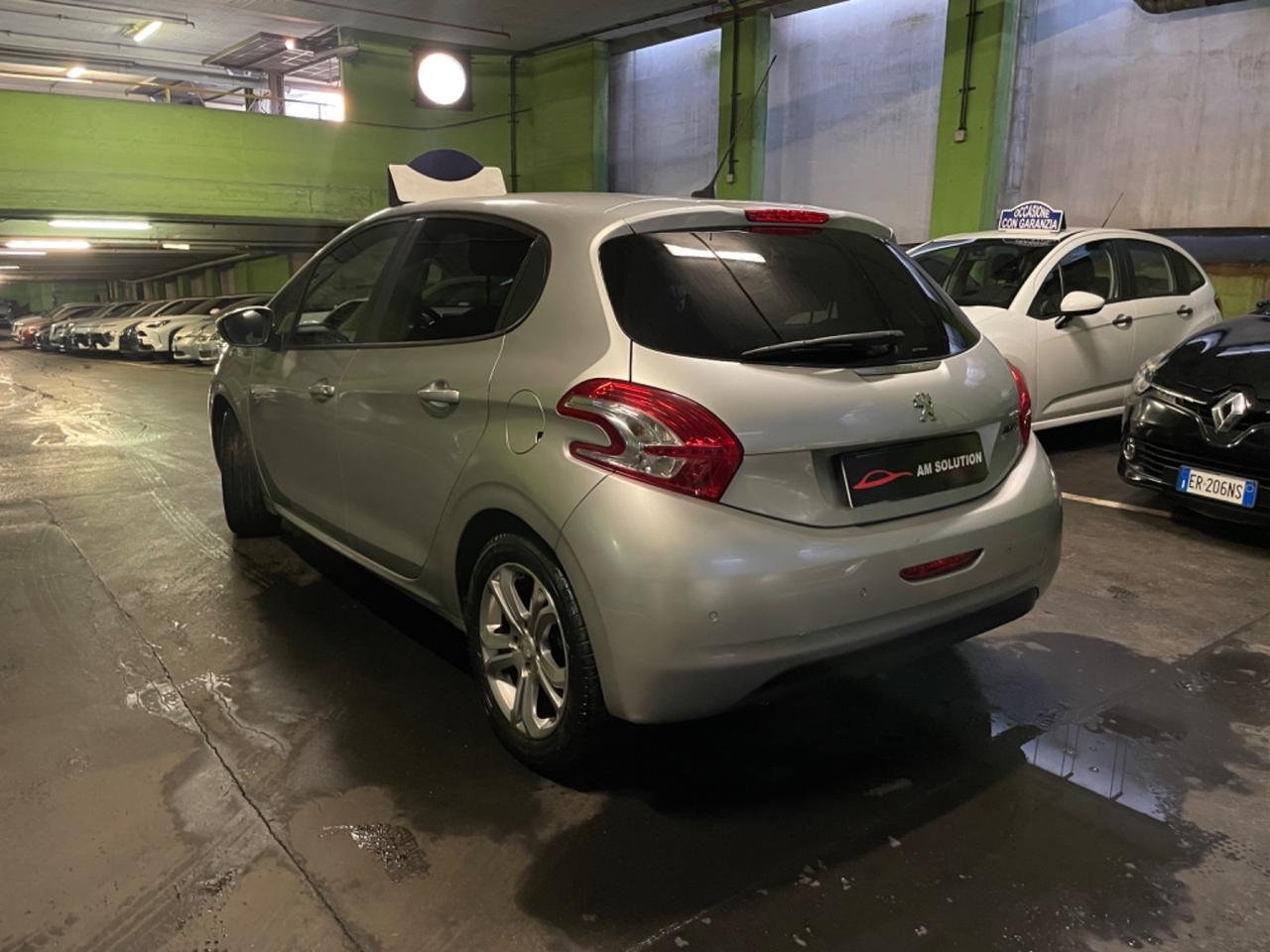 Peugeot 208 1.2 82cv Neopatentati Euro 5