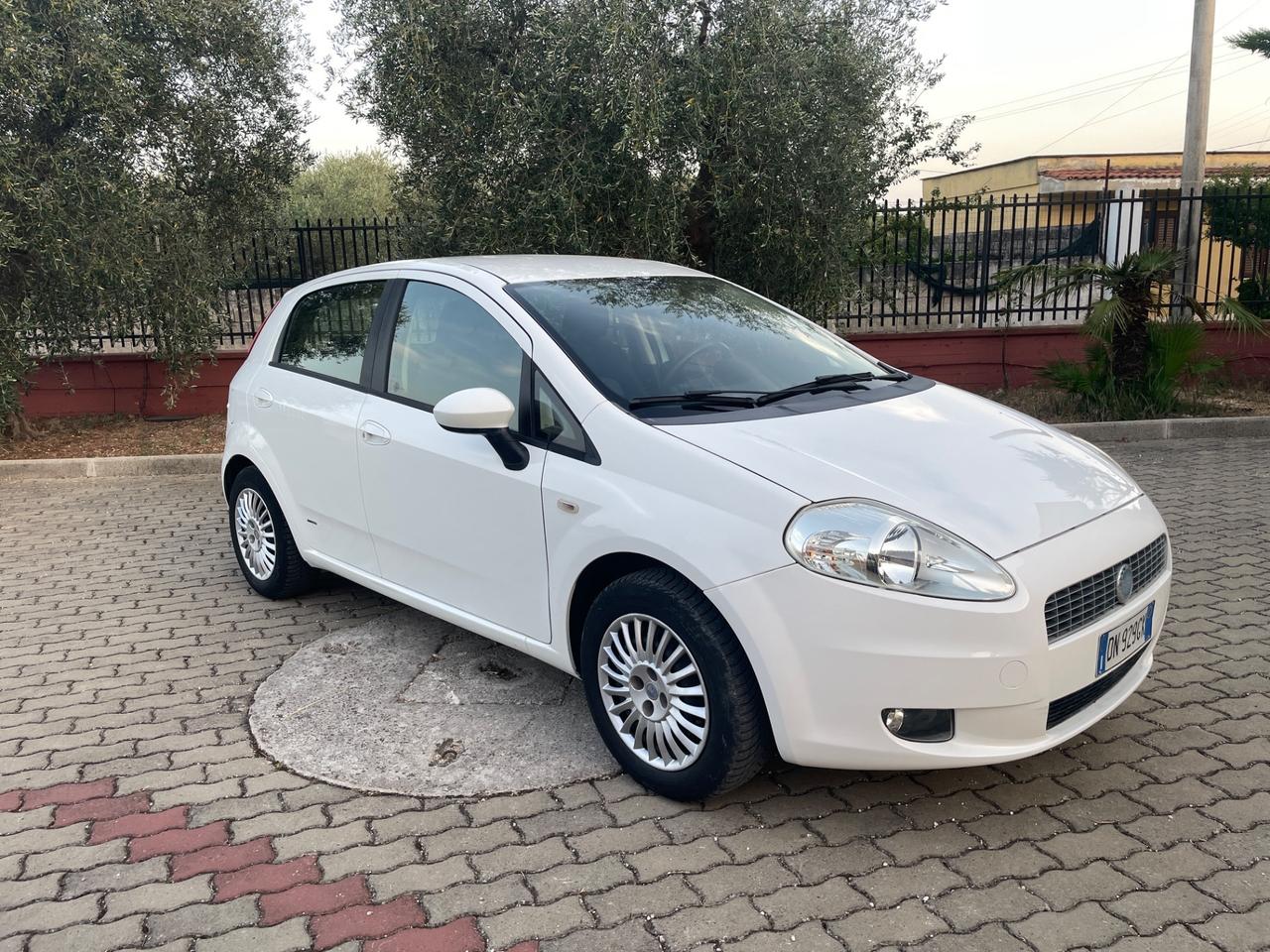 Fiat Grande Punto 1.2 5 porte Dynamic---IMPIANTO GPL REVISIONATO 10/2022---KM CERTIFICATI--