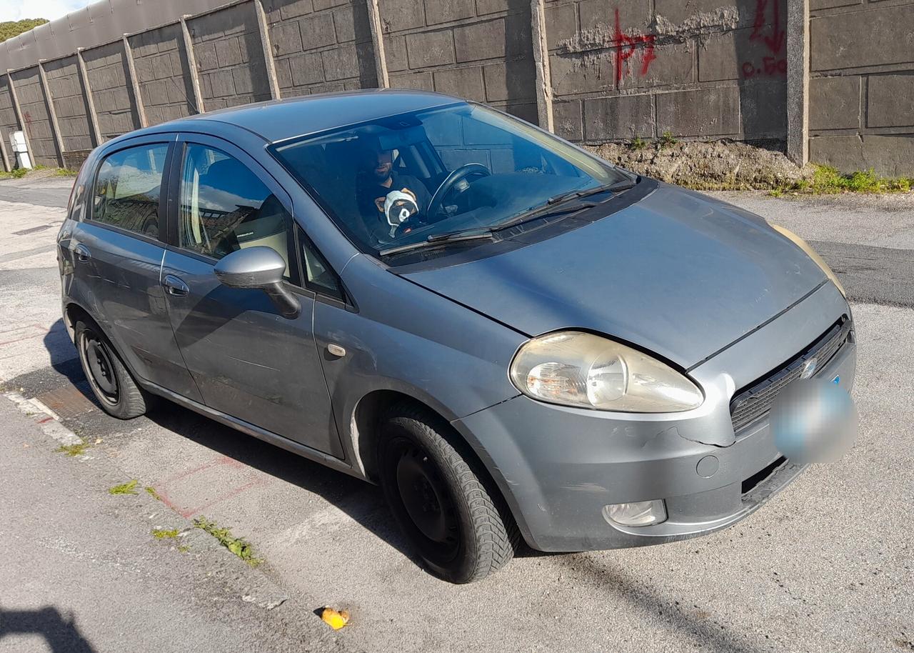 Fiat Grande Punto 1.3 MJT 75 CV 5 porte Dynamic