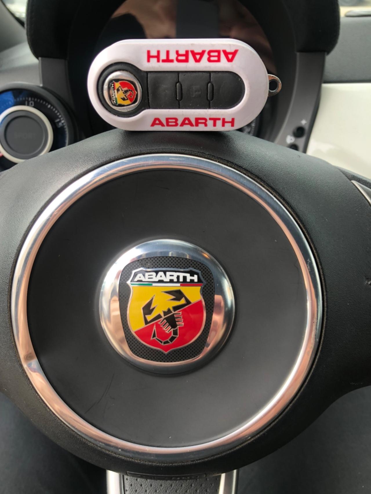 Abarth 500 1.4 Turbo T-Jet Esseesse