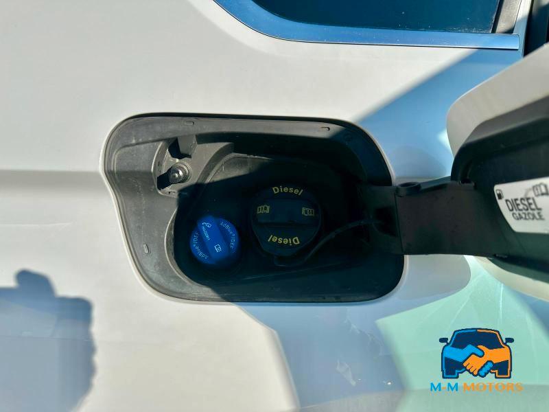 VOLKSWAGEN Tiguan 1.6 TDI SCR Sport BlueMotion Technology