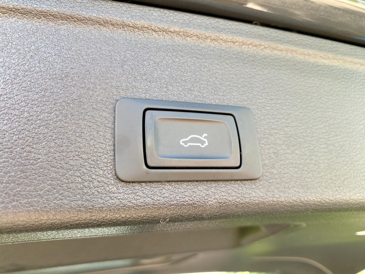 Audi A4 Avant 35 2.0 tdi 150cv s-tronic