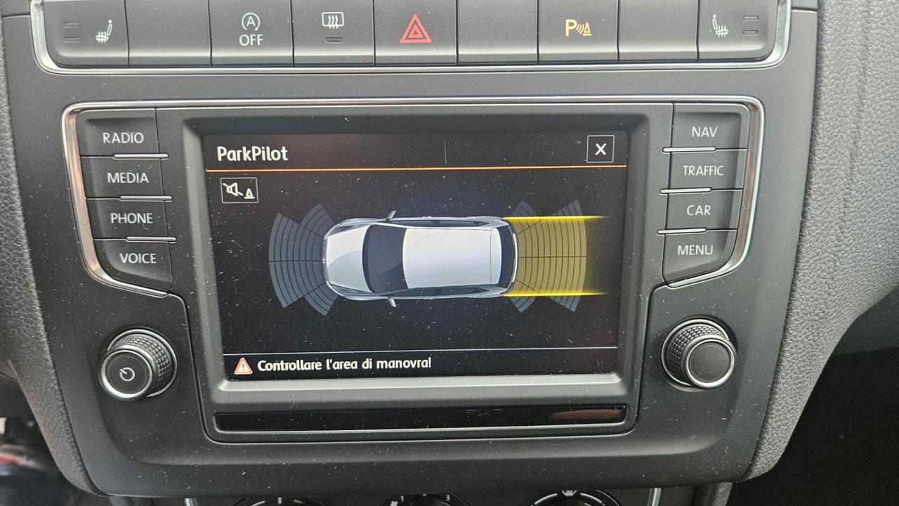 Volkswagen Polo 5p 1.4 tdi 90cv dsg NAVY-SED.RISC.