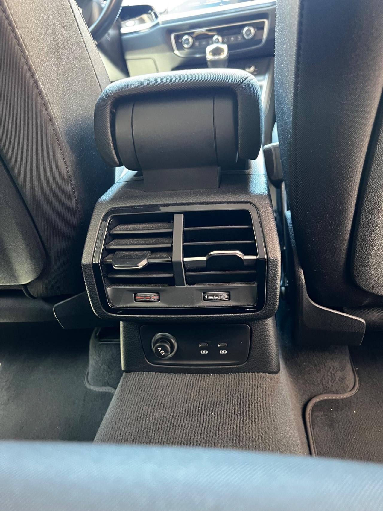 Audi Q3 SPB 35 TDI total black