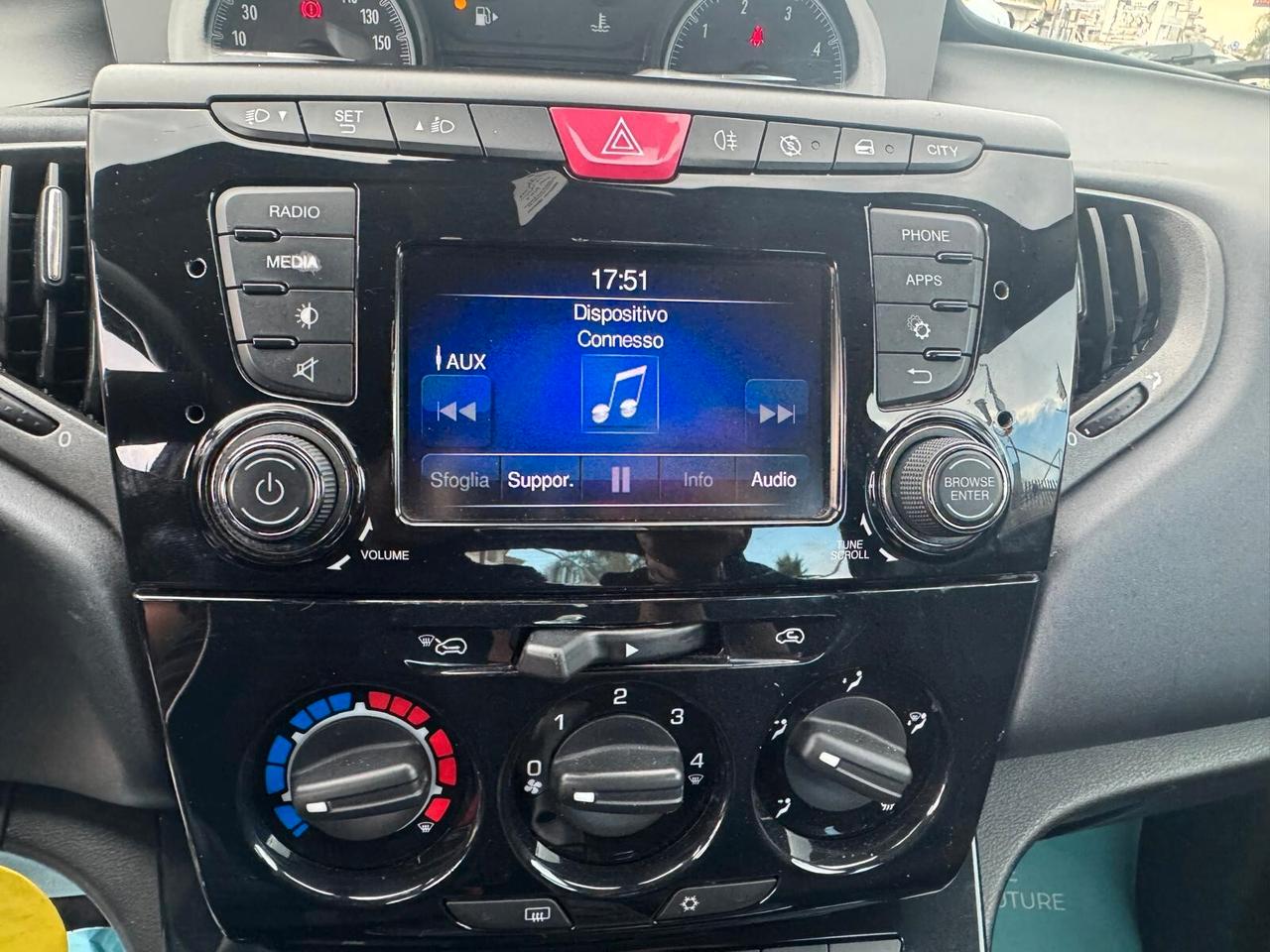 Lancia Ypsilon 1.3 MJT 16V 95 CV 5 porte S&S Platinum