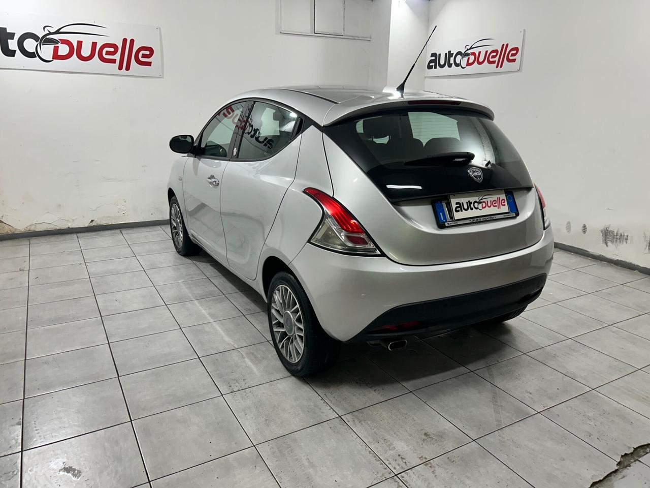 Lancia Ypsilon 1.2 69 CV 5 porte GPL Ecochic Gold