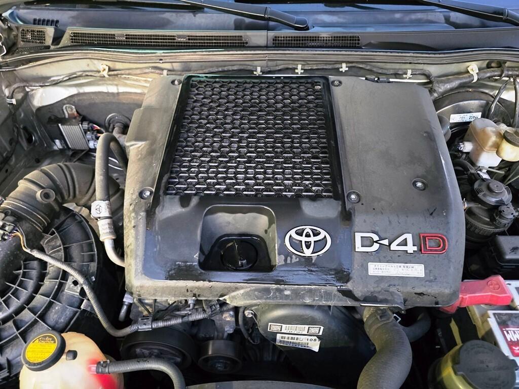 Toyota Hilux 3.0 D-4D 171CV IN PERFEZIONE TOTALE!