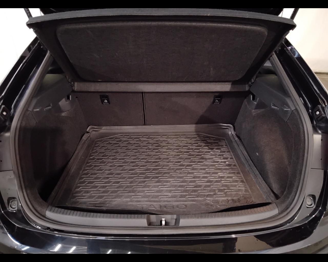 VOLKSWAGEN Taigo - Taigo 1.0 tsi R-Line 110cv