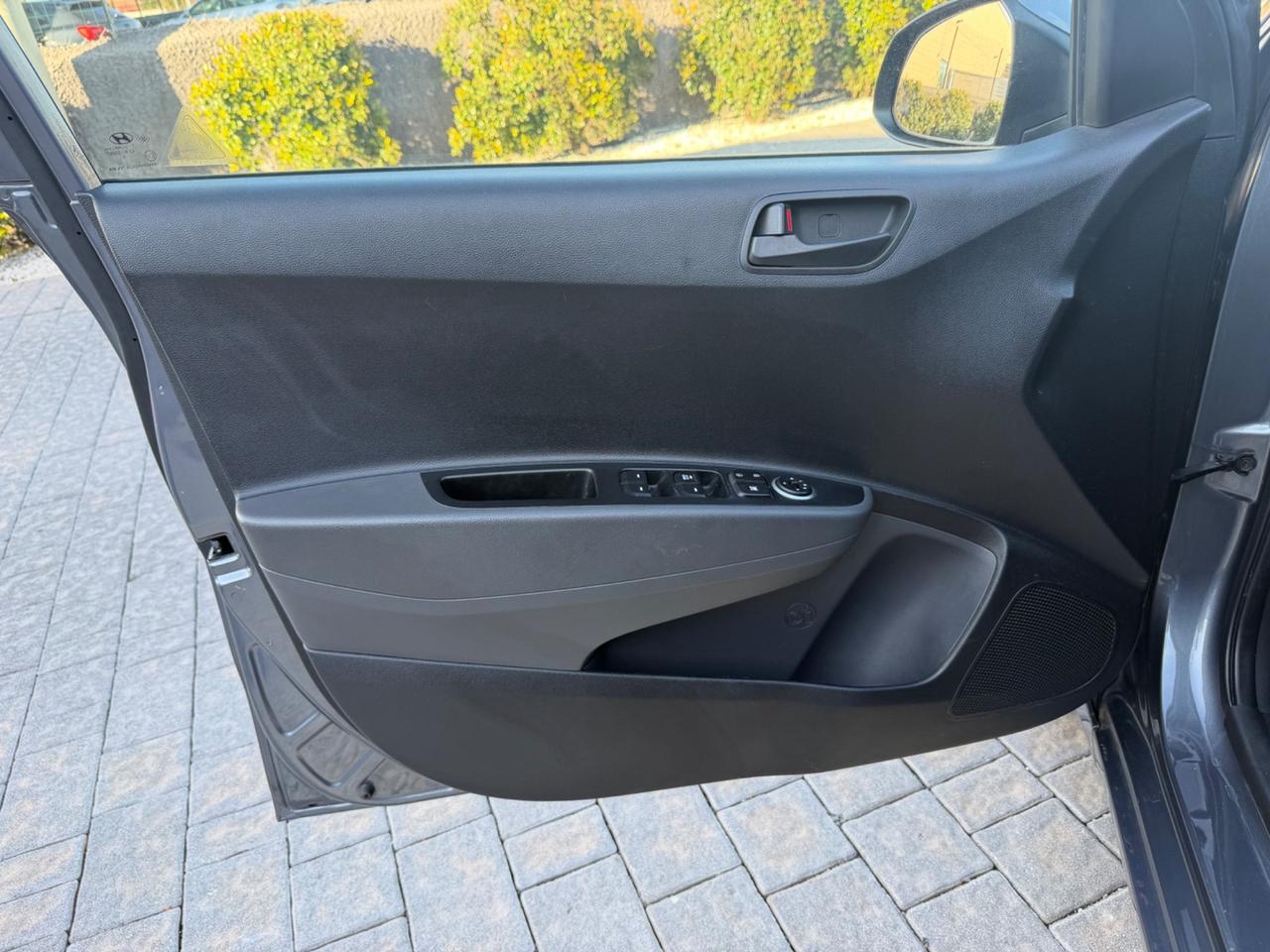 Hyundai i10 1.0 MPI Sound Edition