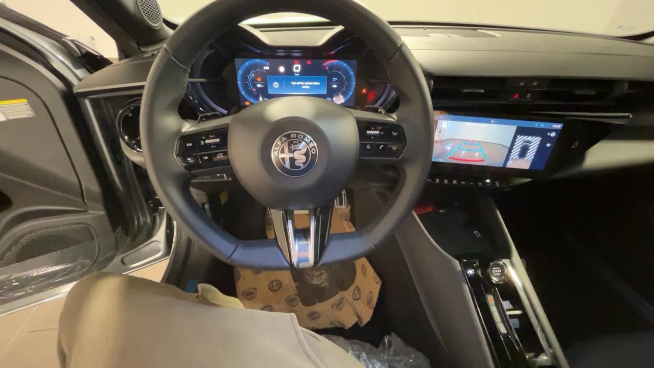 Alfa Romeo Junior 1.2 136 CV Hybrid eDCT6