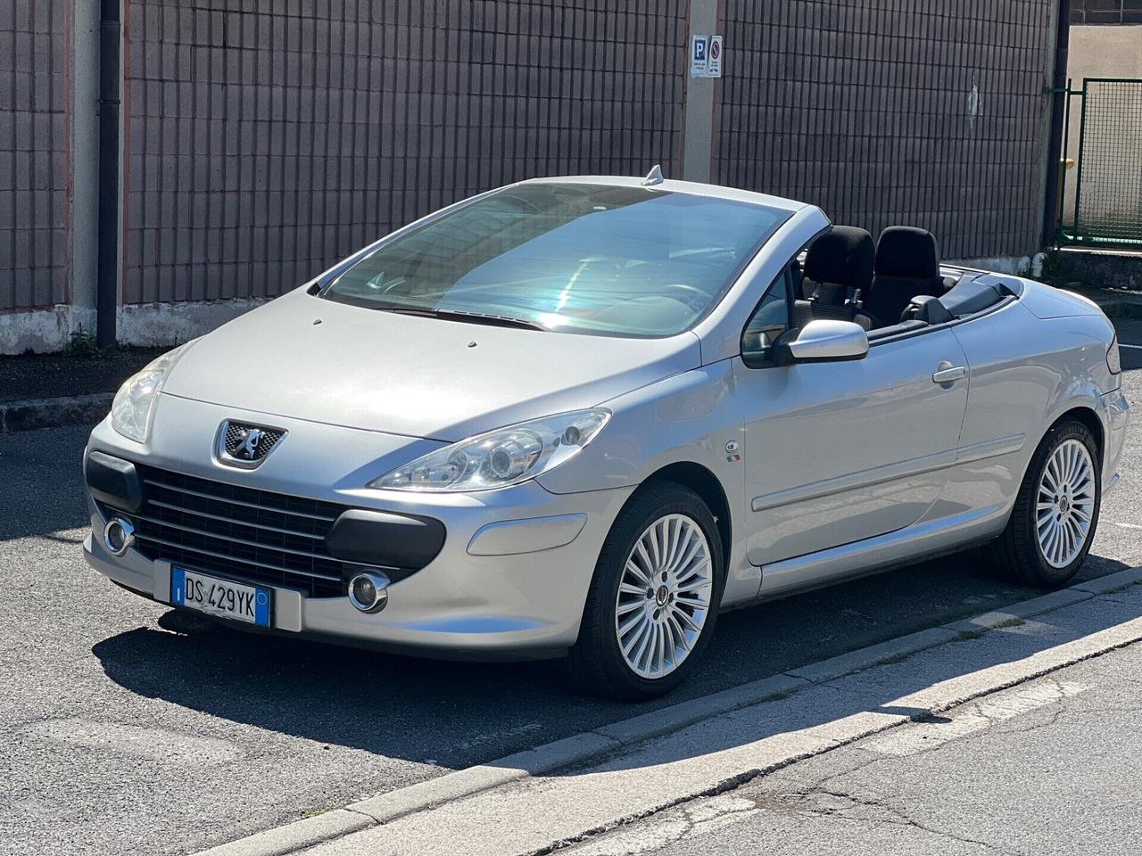 Peugeot 307 1.6 16V CC Tecno