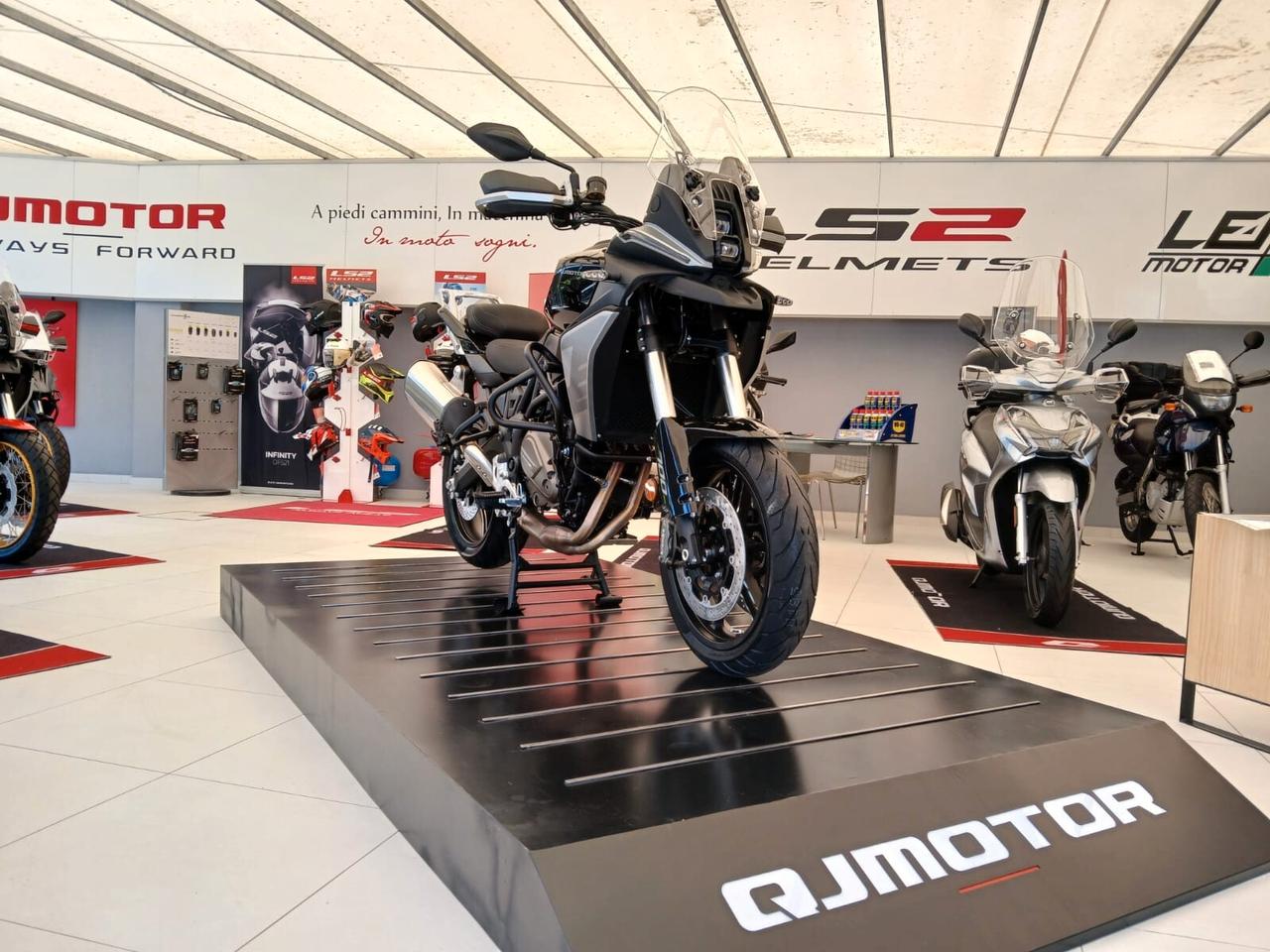 Qj Motor SRT 700 S-NUOVA-PRONTA CONSEGNA