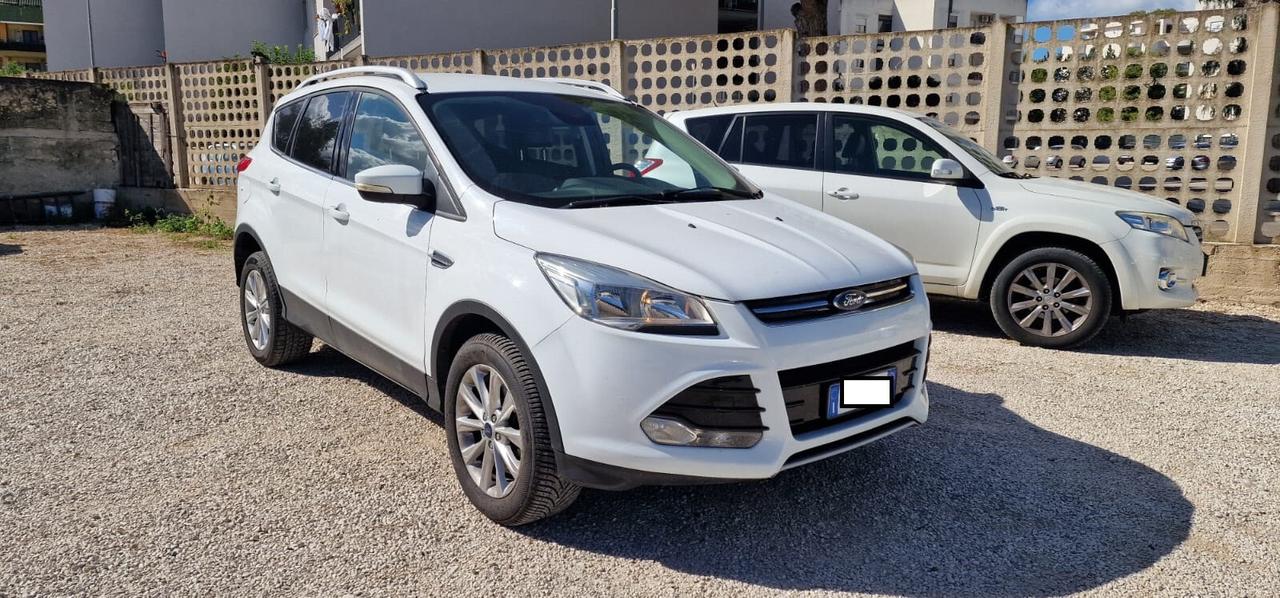 Ford Kuga 2.0 TDCI 150 CV S&S 4WD Powershift Titanium 2015