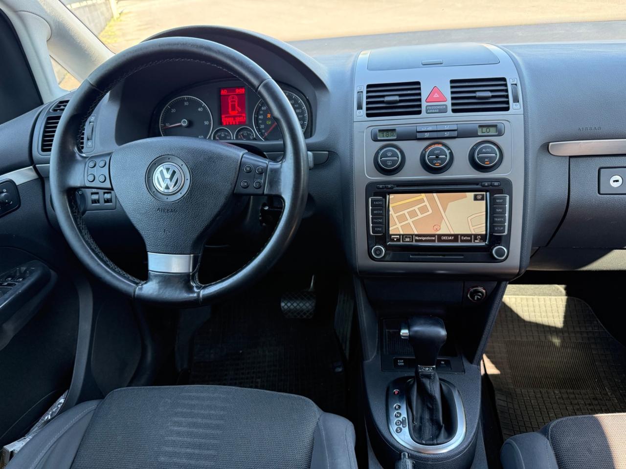 Volkswagen Touran 7 POSTI ,2.0 TDI 170CV DSG Highline,Cambio Automatico,Navigatore,Climatronic,ecc.