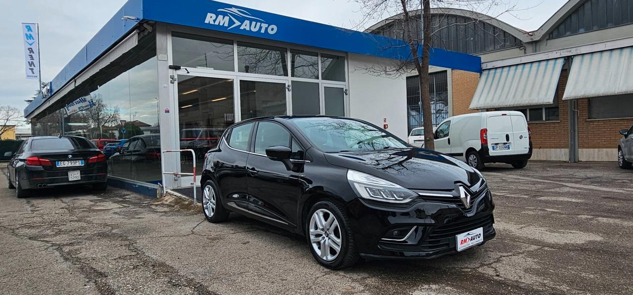Renault Clio dCi 90 CV 5 porte Moschino EURO6