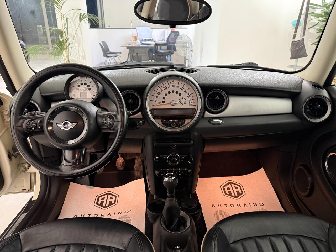 Mini 1.6 16V One D
